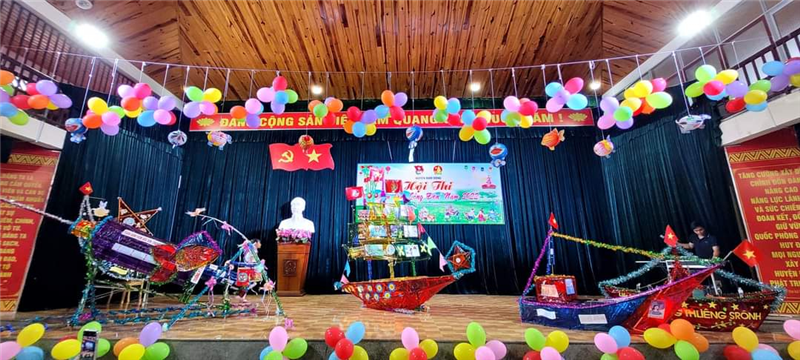 Sản phẩm Lồng đèn Trung thu của các đội tham gia dự thi