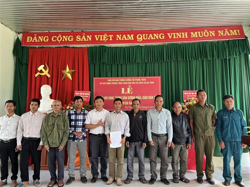 Mô hình Công dân gương mẫu, giáo dân tốt phát huy vai trò của người có đạo chung sức giữ gìn ANTT thôn Đa Kao 2, xã Đạ Tông