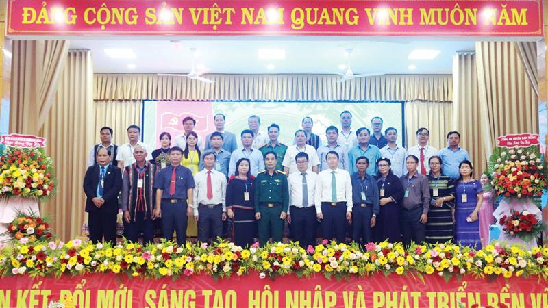 Trong những năm qua, huyện Đam Rông quan tâm, chăm lo, nâng cao chất lượng đội ngũ cán bộ người DTTS. Ảnh: Đinh Mai