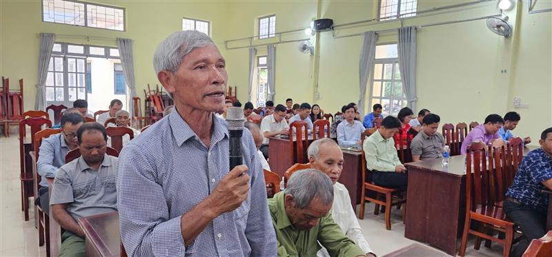 Ông Đa Cát Tư - người có uy tín xã Đạ Tông đề xuất, hiến kế công tác bảo tồn văn hóa tại Hội nghị