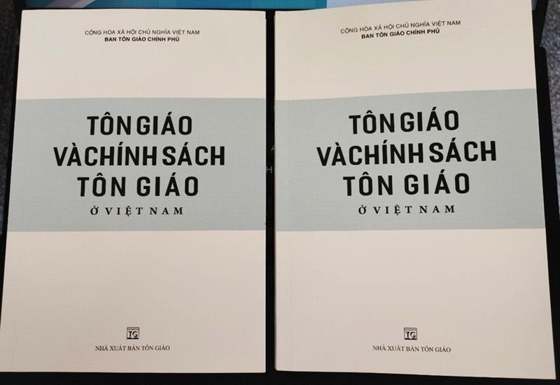 Sách trắng “Tôn giáo và chính sách tôn giáo ở Việt Nam”. 