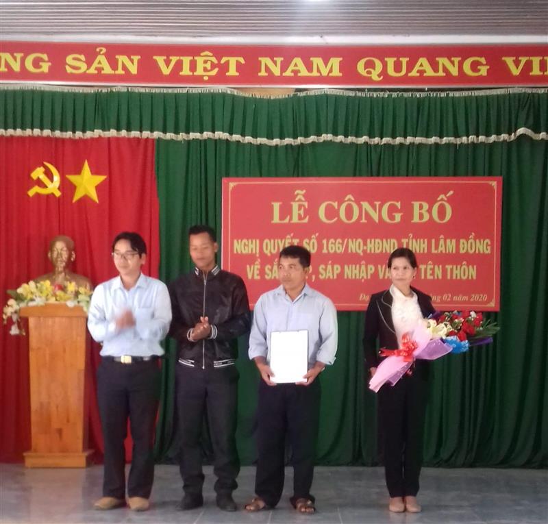 hình ảnh lễ công bố nghị quyết