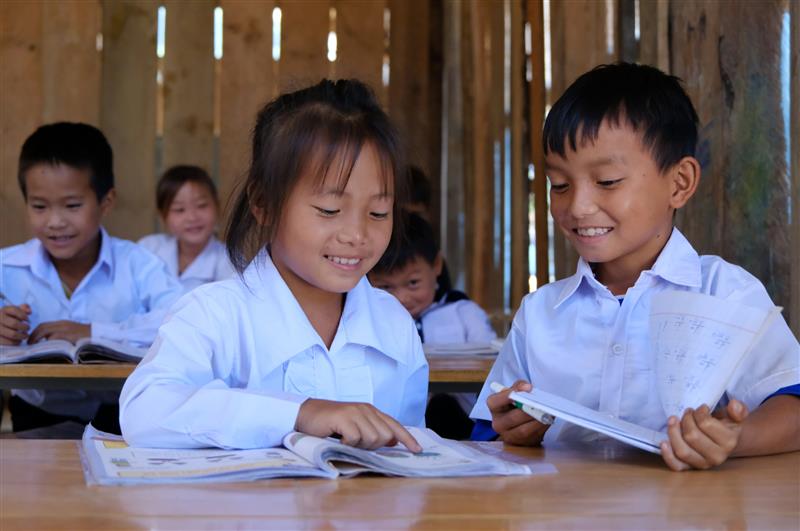 Niềm vui của các em học sinh ở Điểm trường tại Tiểu khu 179