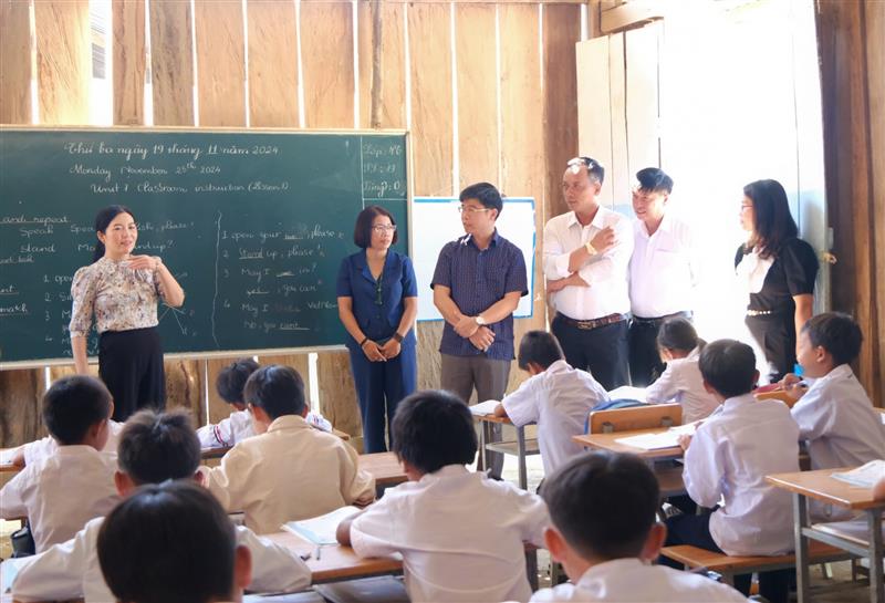 Các phòng ban, đơn vị huyện Đam Rông đang tập trung  tháo gỡ những vướng mắc để có thể triển khai xây dựng điểm trường trong năm 2025