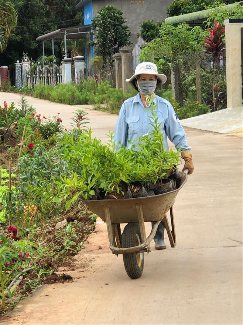 Bà Hoa luôn là đầu tàu gương mẫu, trách nhiệm, nhiệt tình với công tác Hội