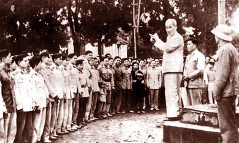 ảnh sưu tầm công tác vận động quần chúng của Hồ Chí Minh