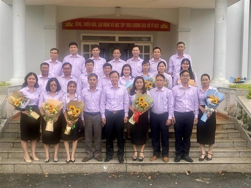 Chụp hình lưu niệm