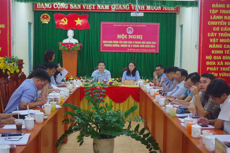 Đại biểu dự phát biểu tại Hội nghị