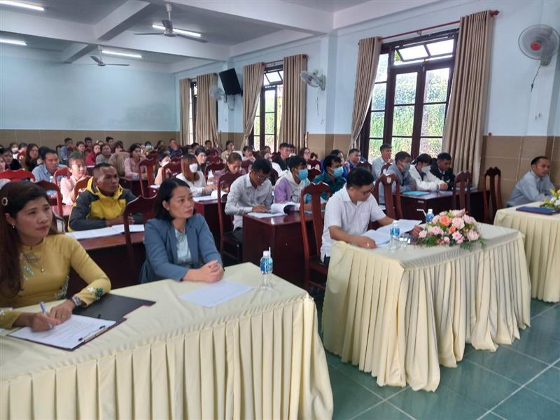 Đại biểu và học viên tại buổi Lễ khai giảng