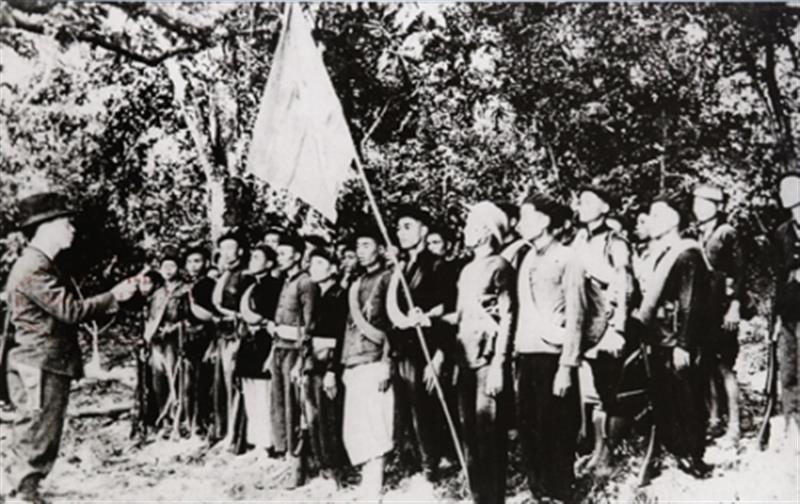 Đội Việt Nam Tuyên truyền giải phóng quân tiền thân của Quân đội Nhân dân Việt Nam thành lập ngày 22 tháng 12 năm 1944