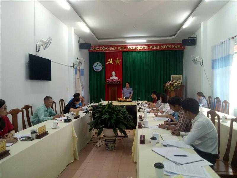 Đồng chí Bí thư Huyện ủy kết luận tại Hội nghị
