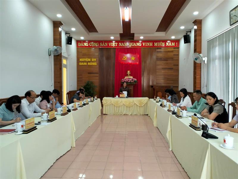 Đồng chí Chủ trì kết luận tại Hội nghị.jpg