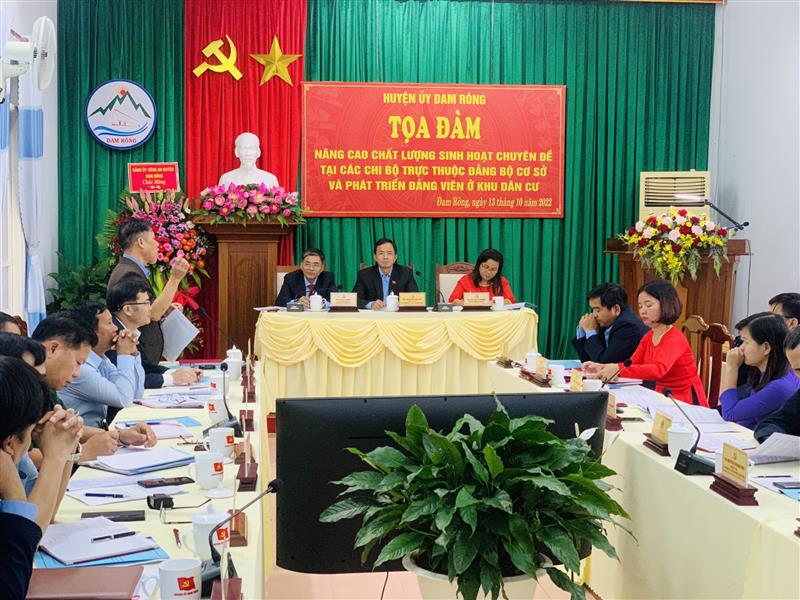  Quang cảnh hội nghị