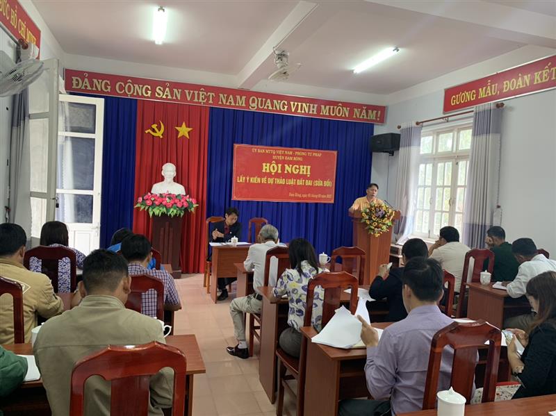 Hội nghị lấy ý kiến về dự thảo luật đất đai sửa đổi