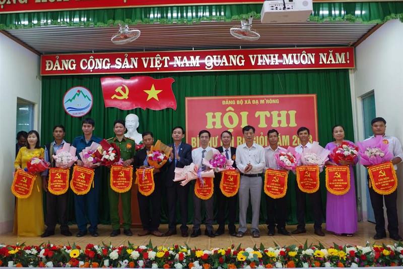 Hội thi bí thưu chi bộ giỏi xã Đạ M' Rông