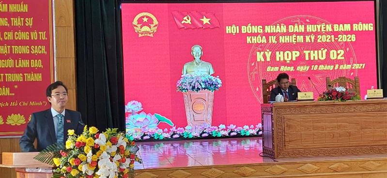 Đồng chí Nguyễn Văn Lộc – Bí thư Huyện ủy, Chủ tịch HĐND huyện phát biểu khai mạc kỳ họp
