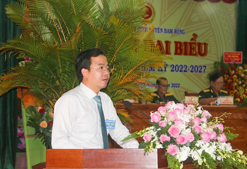 Đồng chí Nguyễn Văn Lộc –Bí thư Huyện ủy Đam Rông phát biểu chỉ đạo Đại hội