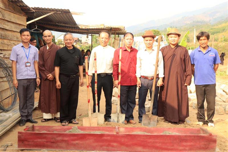 Khởi công công trình xây dựng nhà đại đoàn kết tại xã Đạ Long chào mừng Đại hội MTTQ Việt Nam huyện lần thứ V, nhiệm kỳ 2024 - 2029..jpg