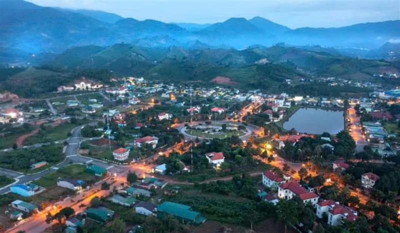 Một góc trung tâm hành chính Bằng Lăng nhìn từ trên cao.jpg