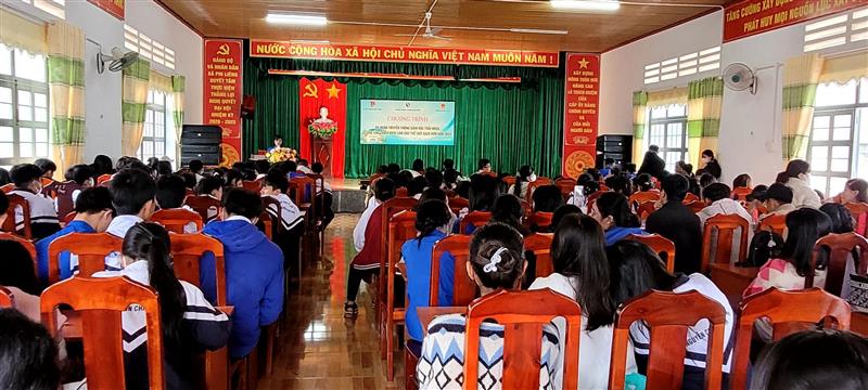 Toàn cảnh Chương trình truyền thông