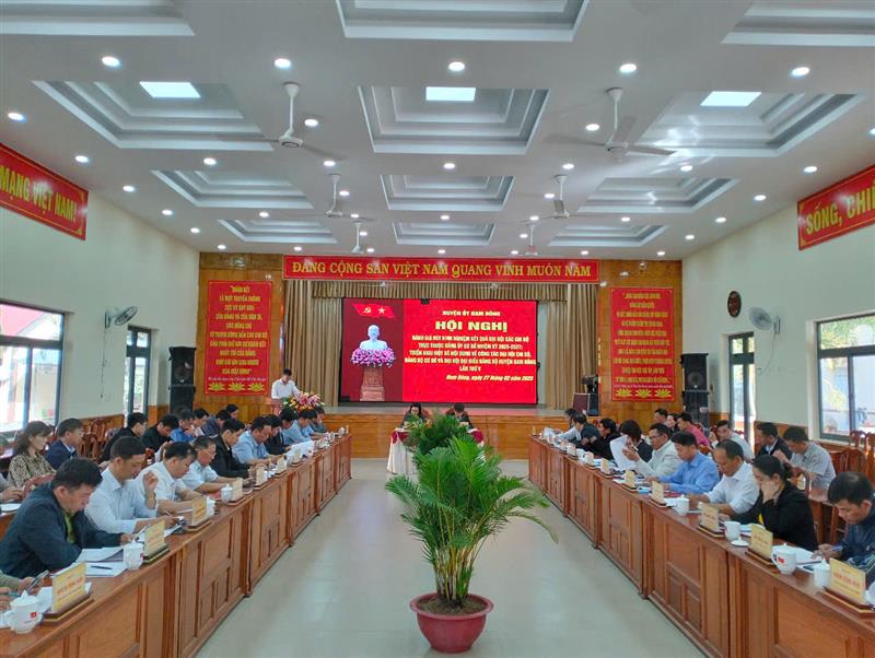 Toàn cảnh Hội nghị (3).jpg