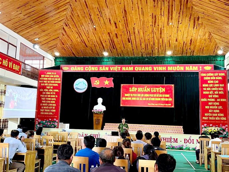 Toàn cảnh hội nghị
