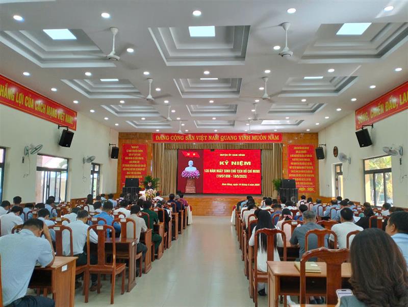 Toàn cảnh hội nghị.jpg
