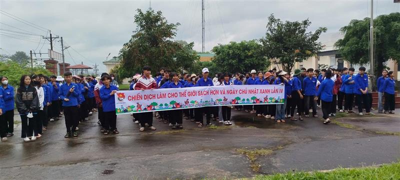 Toàn cảnh lễ ra quân.jpg