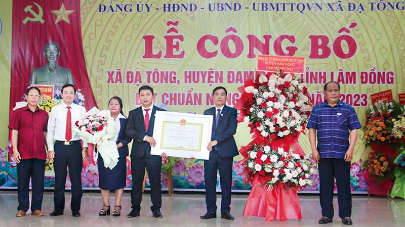 Xã Đạ Tông được trao bằng công nhận xã NTM vào ngày 22/2/2024. Ảnh: Ndong Brum