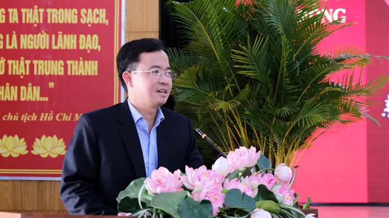 Đồng chí Nguyễn Văn Lộc – Bí thư Huyện uỷ Đam Rông kết luận tại hội nghị