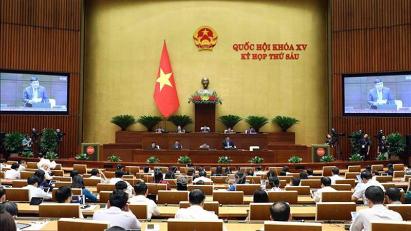 Ngày 1/11, Bộ trưởng Bộ Kế hoạch và Đầu tư Nguyễn Chí Dũng giải trình, làm rõ một số vấn đề đại biểu Quốc hội nêu