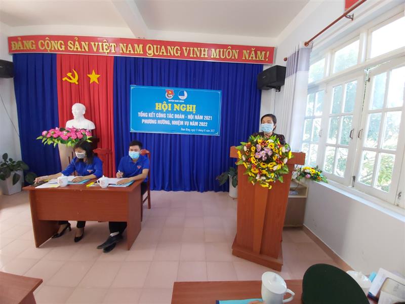 Đồng chí Đa Cắt K'Hương - Phó Bí thư Thường trực Huyện ủy phát biểu chỉ đạo Hội nghị Đồng chí Đa Cắt K'Hương - Phó Bí thư Thường trực Huyện ủy phát biểu chỉ đạo Hội nghị