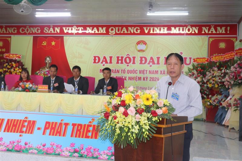 Đồng chí Nguyễn quốc Hương - Chủ tịch ủy ban MTTQ Việt Nam huyện phát biểu chỉ đại hội
