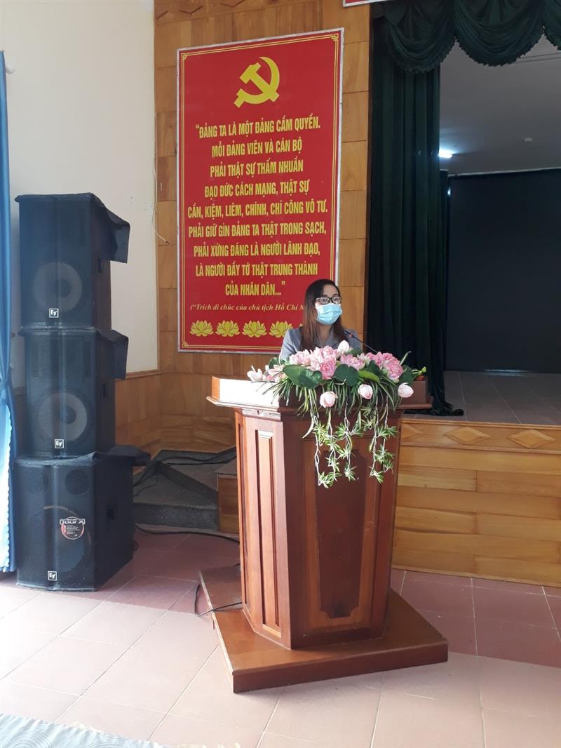 Đồng chí Đa Cắt K'Hương - Phó Bí thư Thường trực Huyện ủy phát biểu chỉ đạo Hội nghị