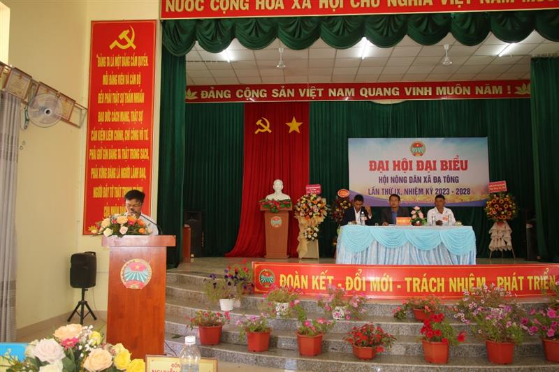 Lãnh đạo Hội Nông dân huyện phát biểu chỉ đạo đại hội xã Đạ Tông