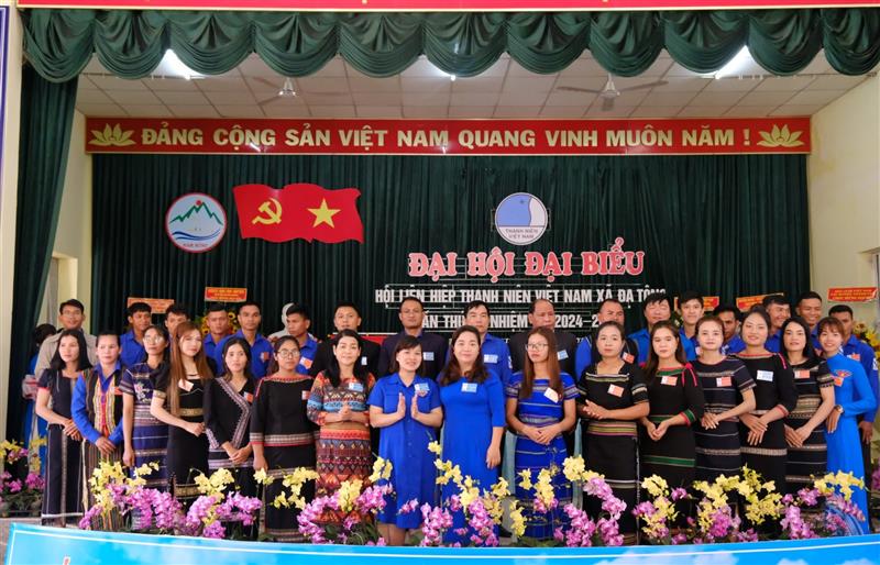 Ra mắt Ủy ban Hội LHTN Việt Nam xã Đạ Tông khóa XI