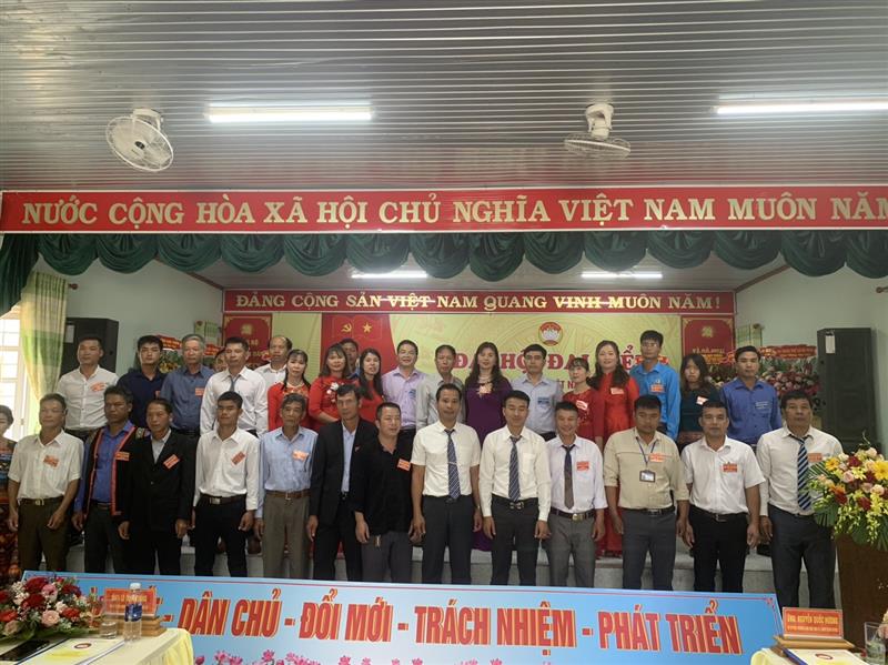 Ra mắt ủy viên Ủy ban MTTQ Việt Nam xã khóa mới