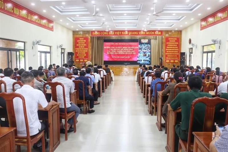 Toàn cảnh lễ phát động ủng hộ giúp đỡ đồng bào do cơn bão số 3 tại huyện Đam Rông.jpg Toàn cảnh lễ phát động ủng hộ giúp đỡ đồng bào do cơn bão số 3 tại huyện Đam Rông.jpg